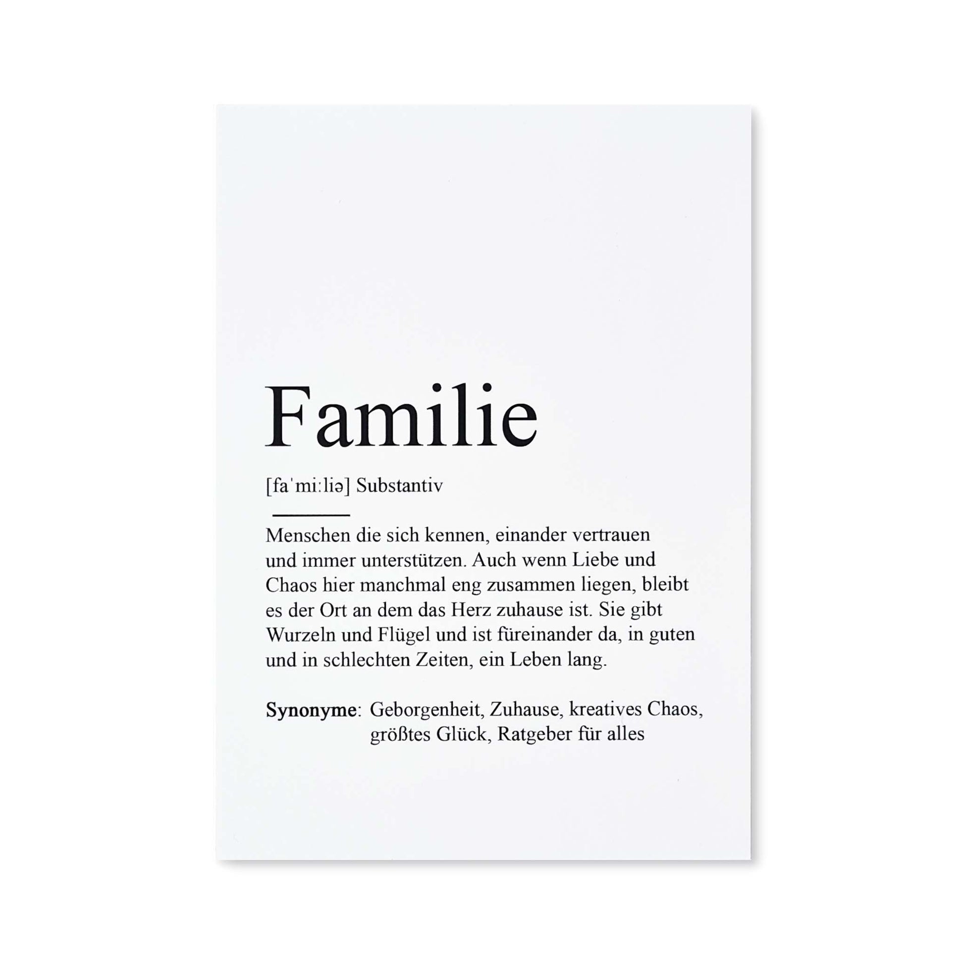 Poster in DIN A4 mit der Definition des Begriffs "Familie, schwarze Schrift auf weißem Papier, von Kamewi