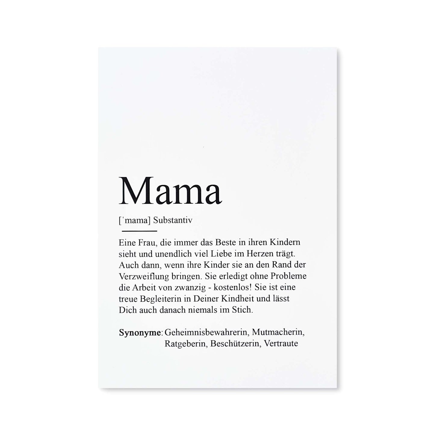 Postkarte mit Definition des Begriffs Mama, schwarze Schrift auf weißem Hintergrund, Vorderansicht der Postkarte vor weißem Hintergrund, von Kamewi